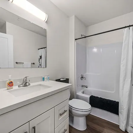 Urban Living: Stylish Apts In The Heart Of Tacoma Exterior photo