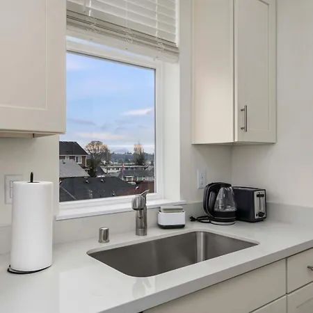 Urban Living: Stylish Apts In The Heart Of Tacoma Exterior photo