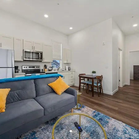 Urban Living: Stylish Apts In The Heart Of Tacoma Exterior photo