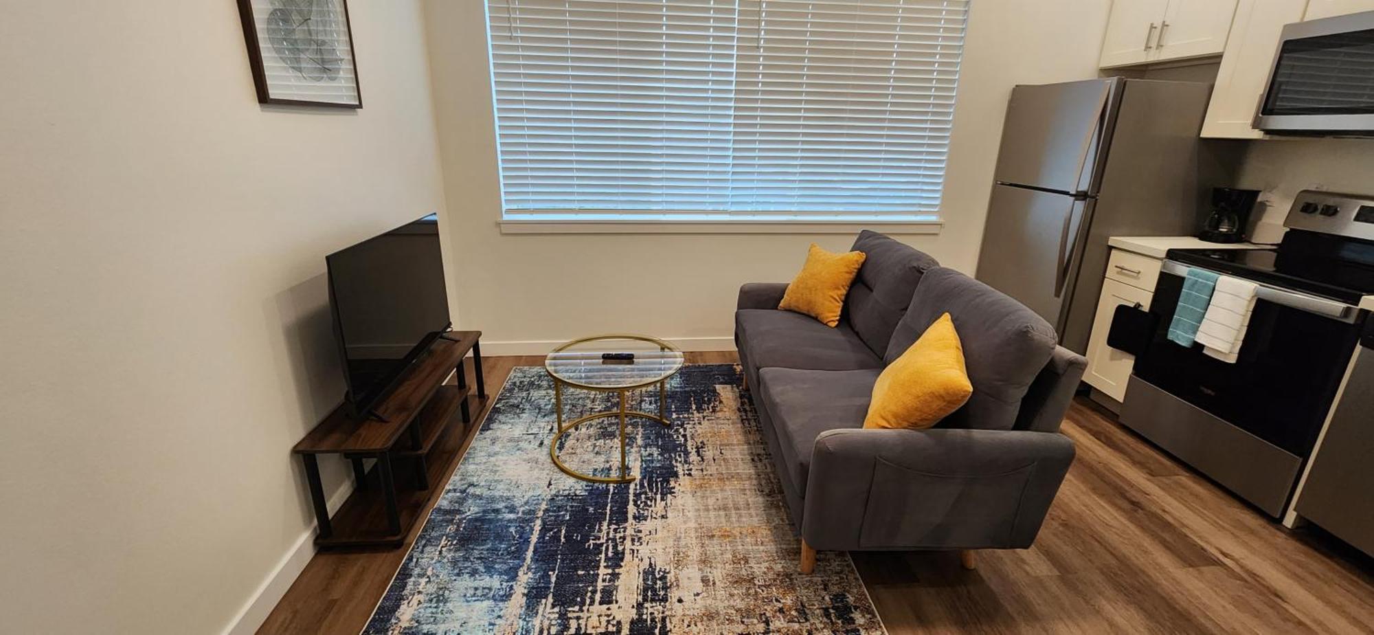 Apartment Urban Living: Stylish Apts In The Heart Of Tacoma